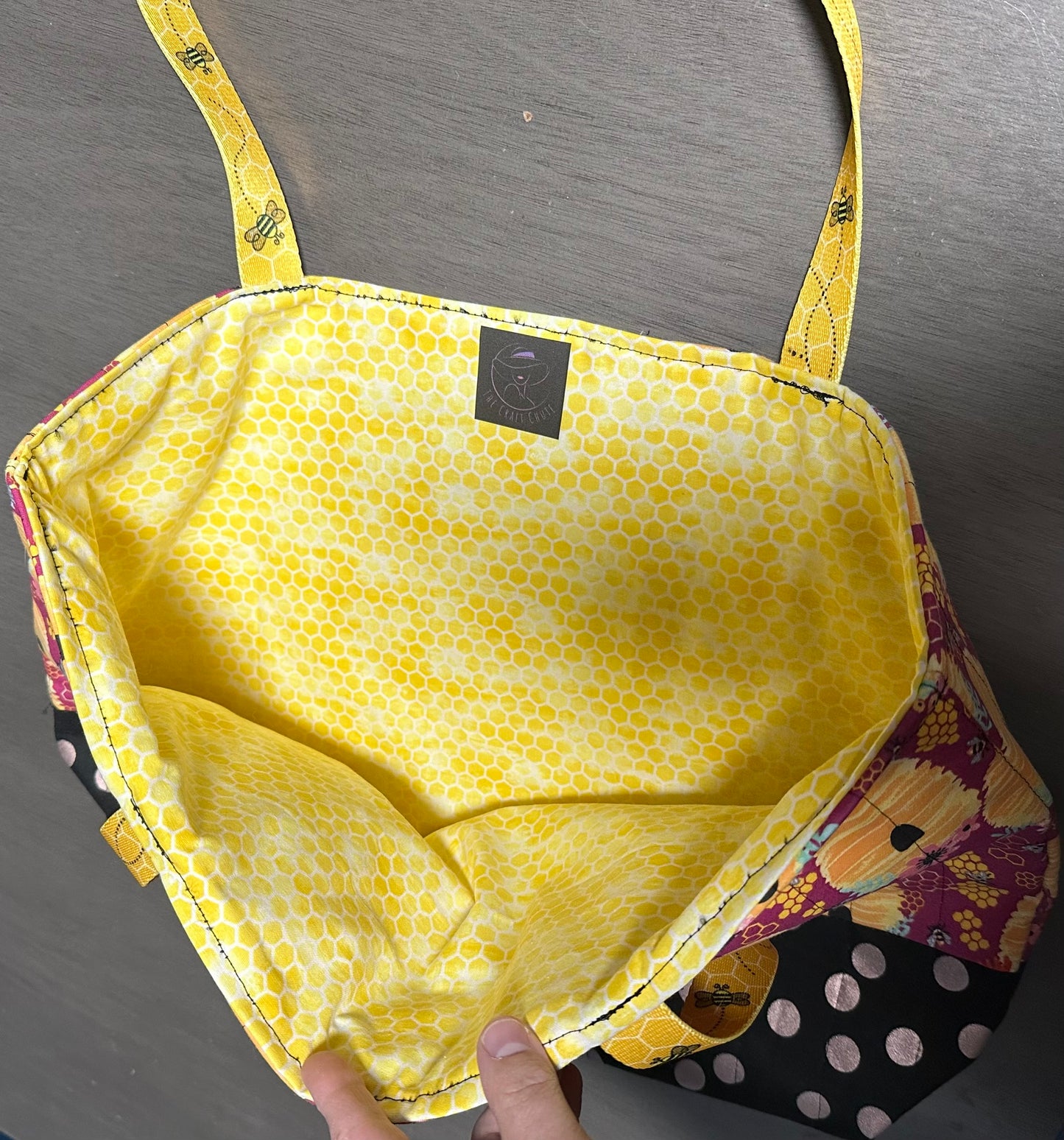 ๐ Handmade Bee-Inspired Tote Bag โ 12x19โ