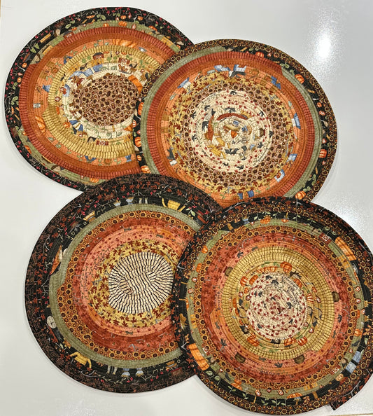 Round Placemats 17in set of 4
